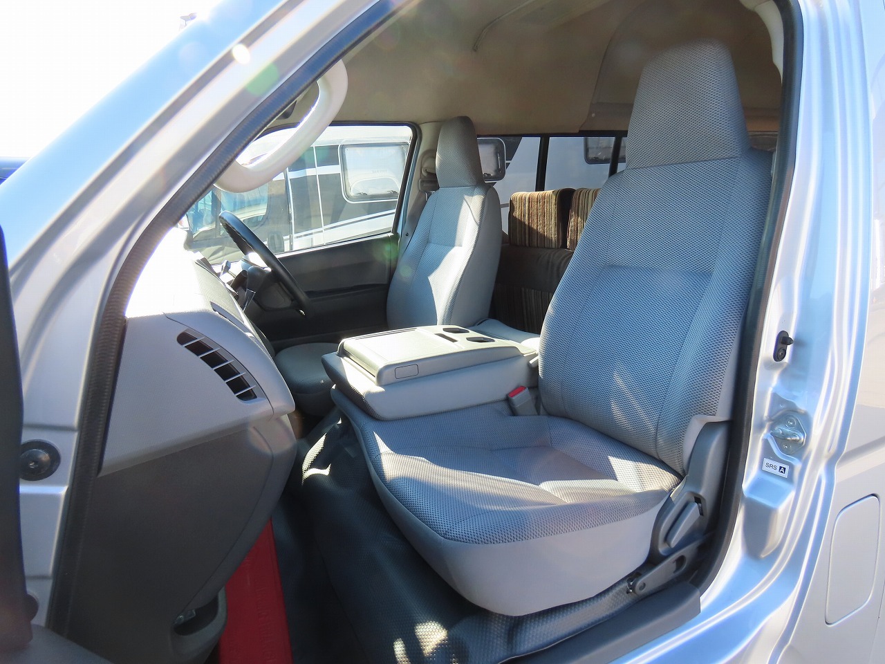 キャンピングカーバンコン