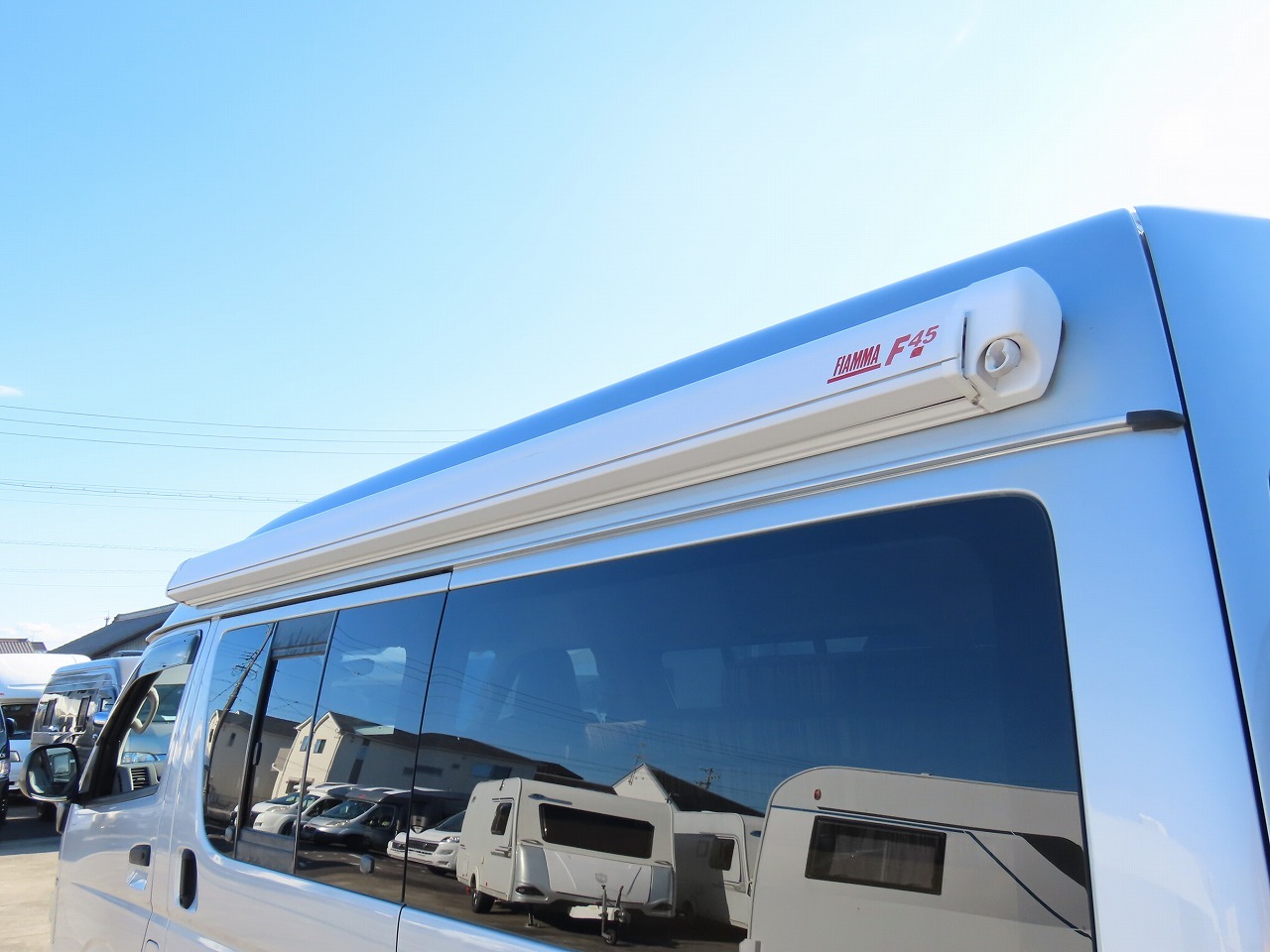 キャンピングカーバンコン