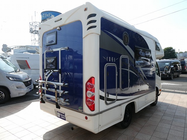 キャンピングカーキャブコン