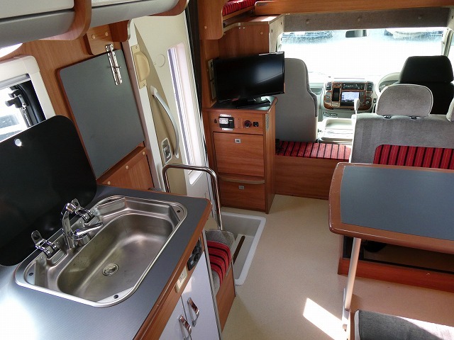 キャンピングカーキャブコン