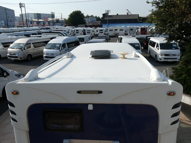 キャンピングカーキャブコン