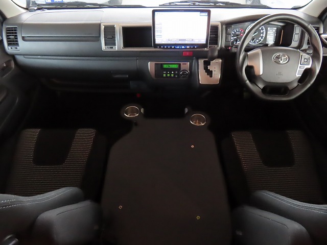 キャンピングカーバンコン