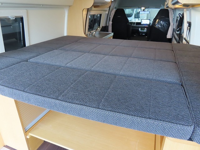 キャンピングカーバンコン