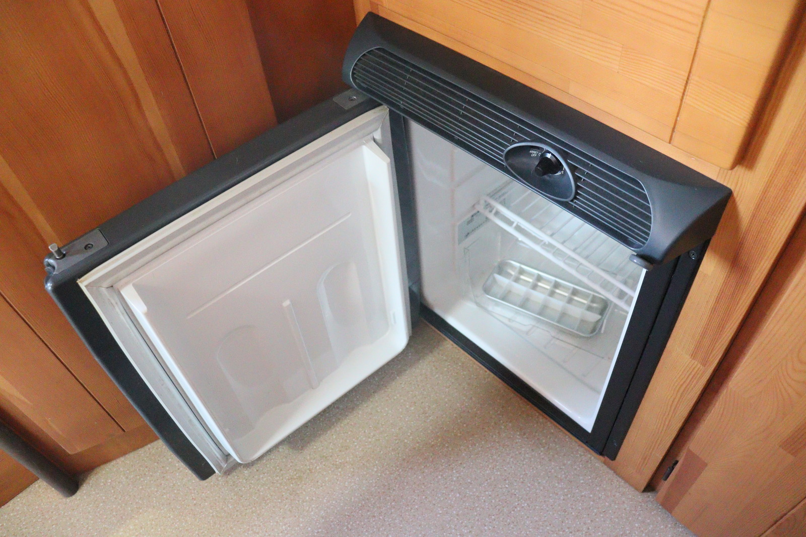 キャンピングカーキャブコン