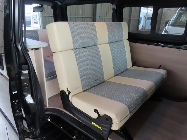 キャンピングカーバンコン