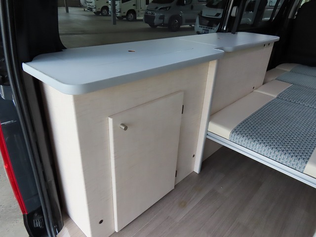 キャンピングカーバンコン