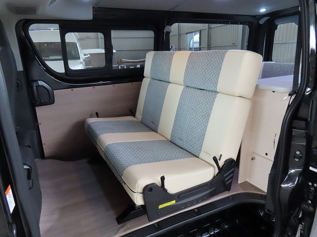 キャンピングカーバンコン