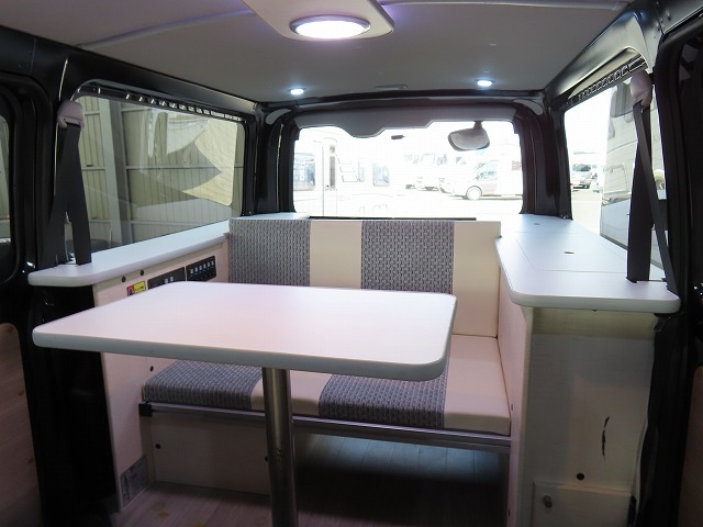 キャンピングカーバンコン