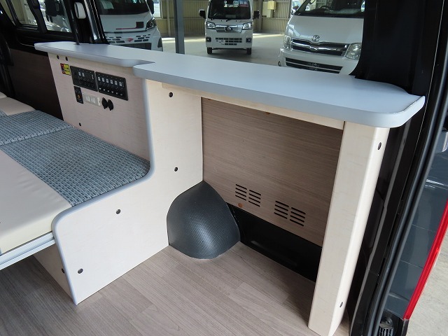 キャンピングカーバンコン