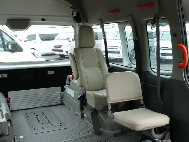 日産NV350キャラバン