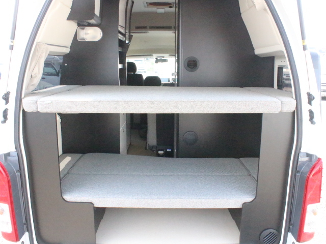 キャンピングカーバンコン