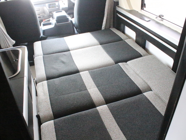 キャンピングカーバンコン