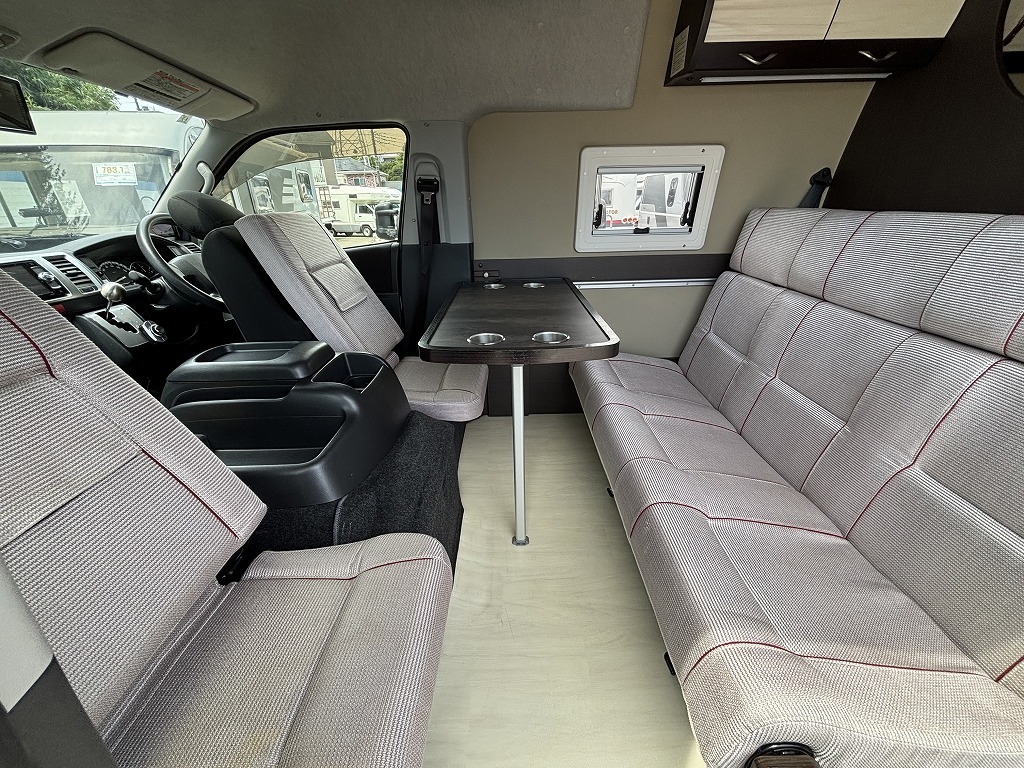 キャンピングカーバンコン