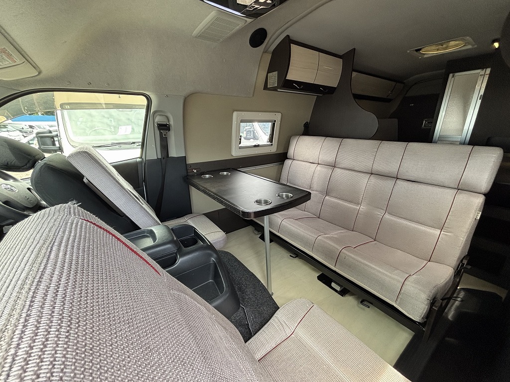 キャンピングカーバンコン