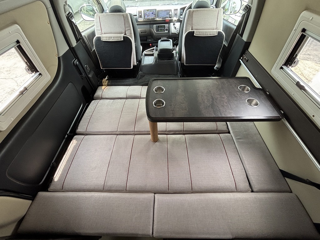 キャンピングカーバンコン