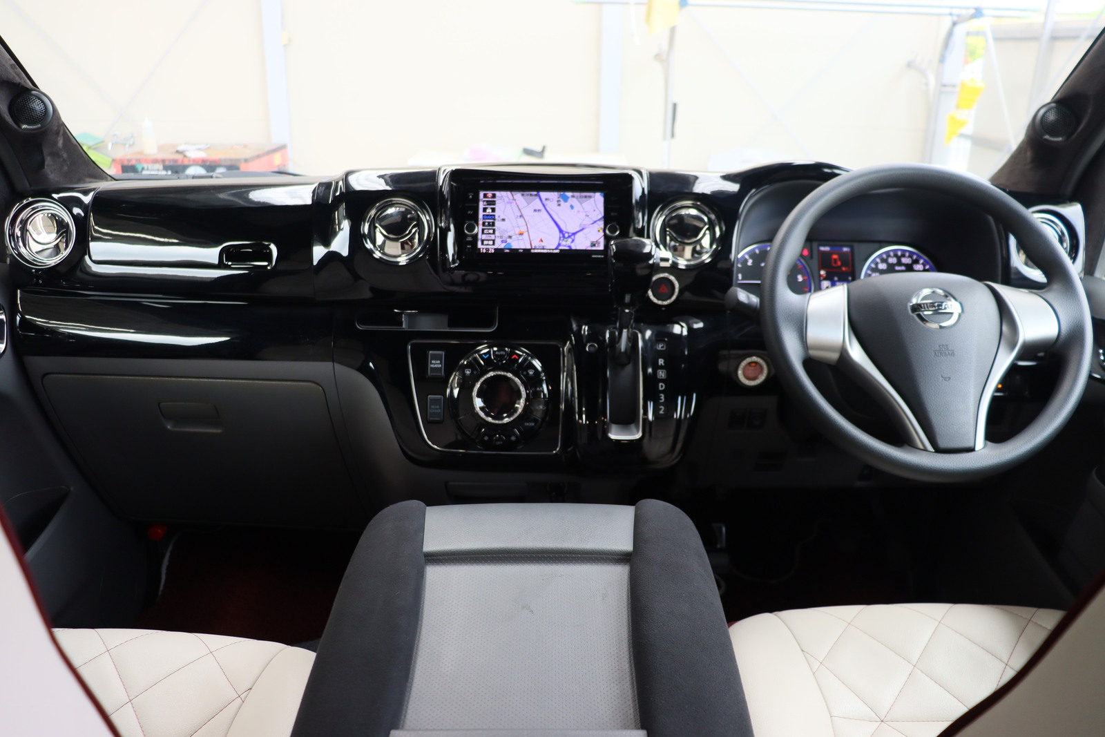 キャンピングカーバンコン