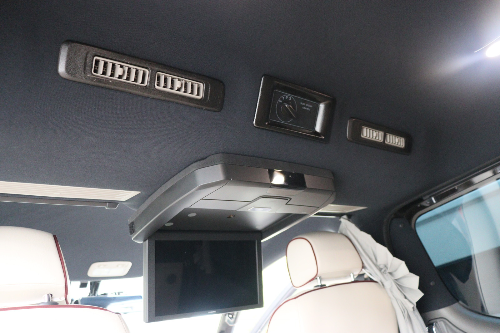 キャンピングカーバンコン