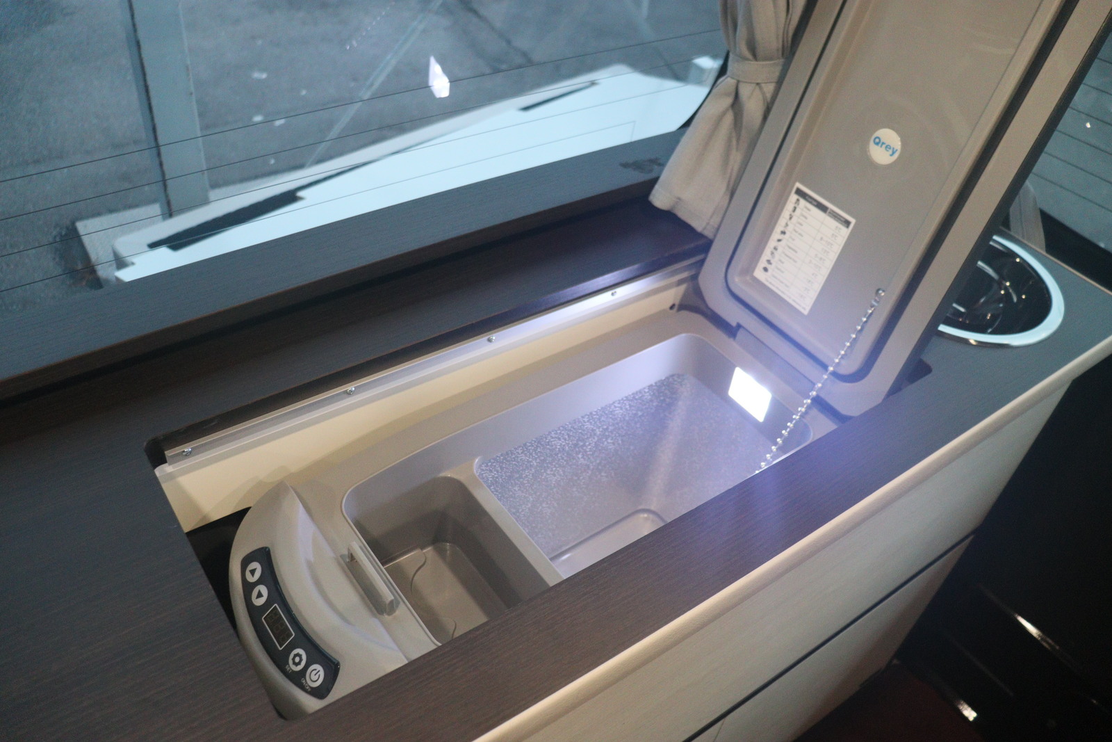 キャンピングカーバンコン