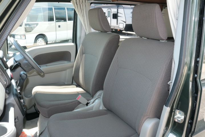 キャンピングカー軽キャンパー