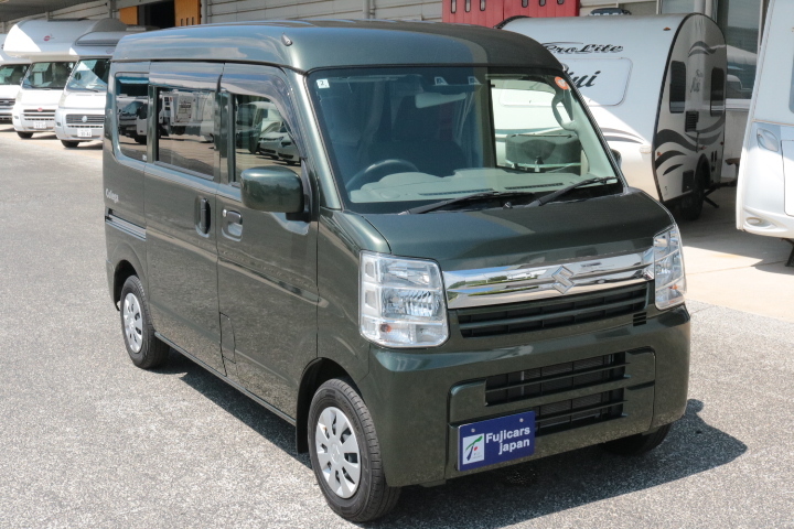 キャンピングカー軽キャンパー