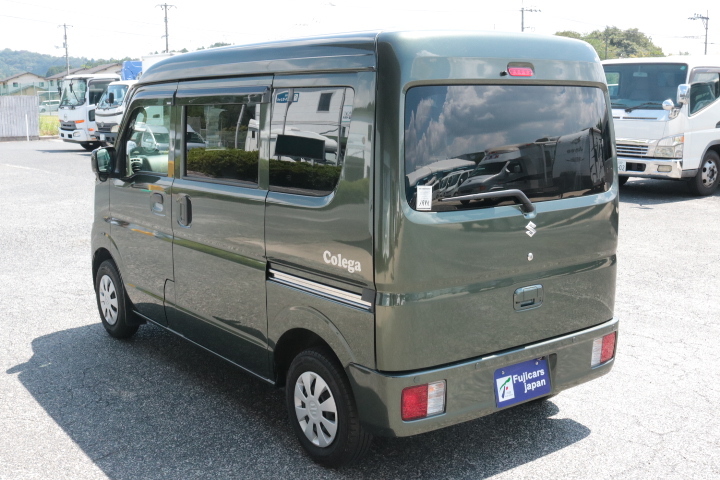 キャンピングカー軽キャンパー