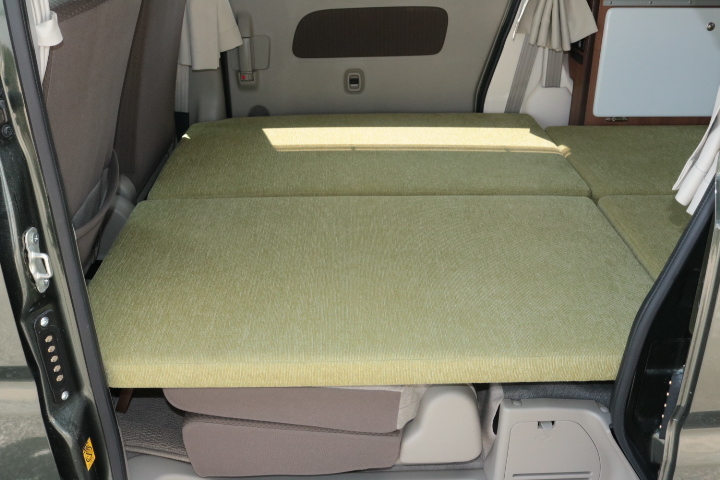 キャンピングカー軽キャンパー