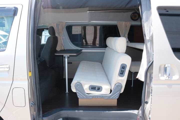 キャンピングカーバンコン