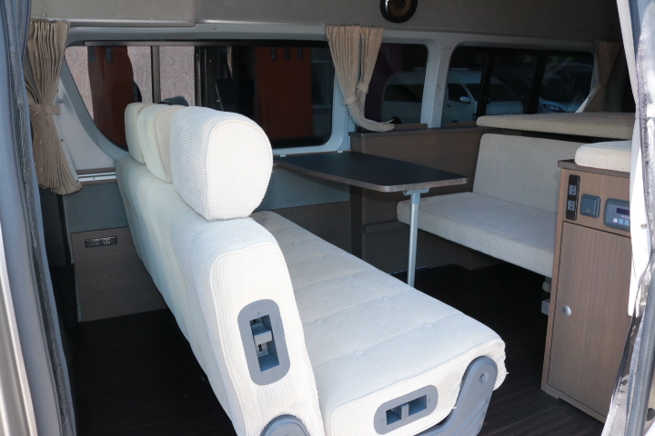 キャンピングカーバンコン