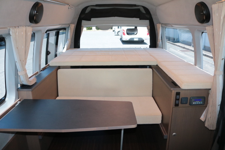 キャンピングカーバンコン