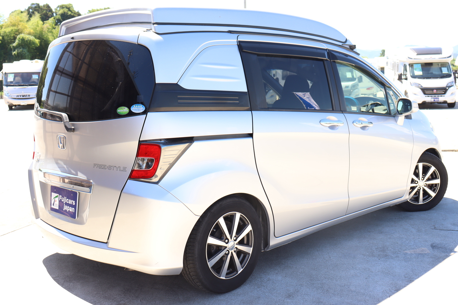 キャンピングカーバンコン