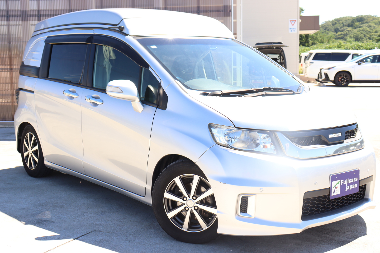 キャンピングカーバンコン