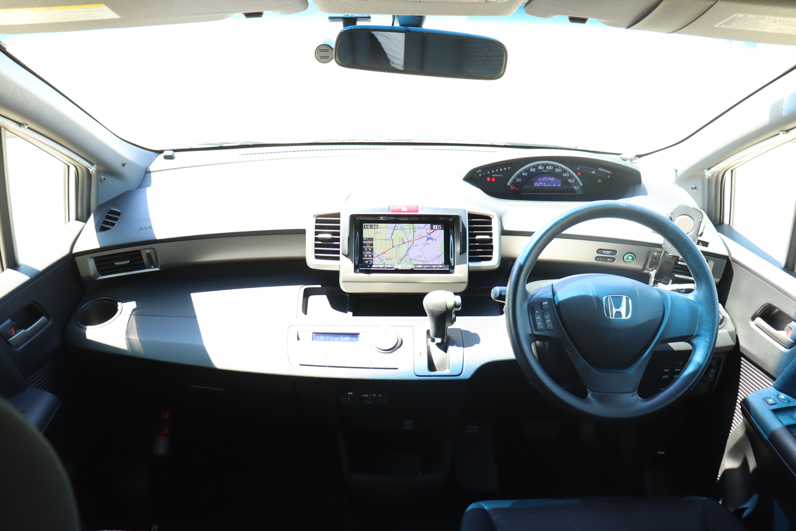 キャンピングカーバンコン