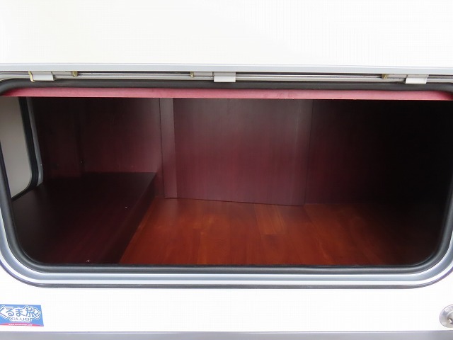 キャンピングカーキャブコン