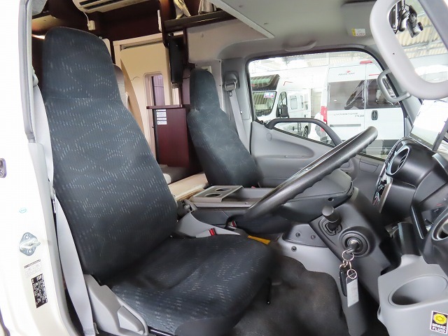 キャンピングカーキャブコン