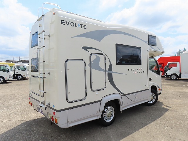 キャンピングカーキャブコン