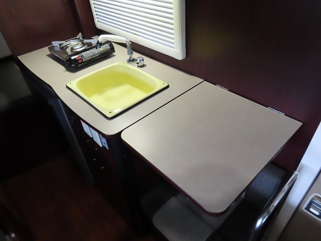 キャンピングカーキャブコン