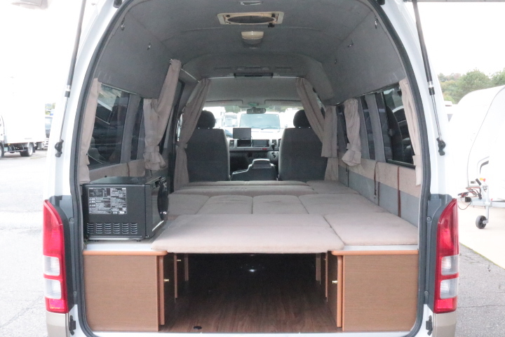 キャンピングカーバンコン