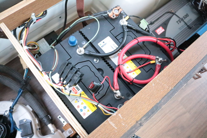 キャンピングカーバンコン