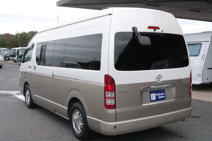 キャンピングカーバンコン