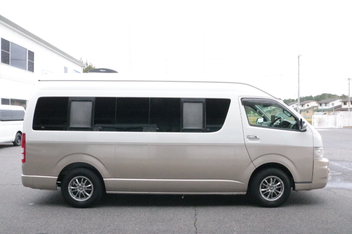 キャンピングカーバンコン