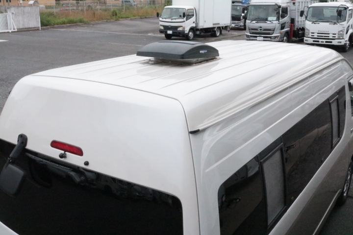 キャンピングカーバンコン