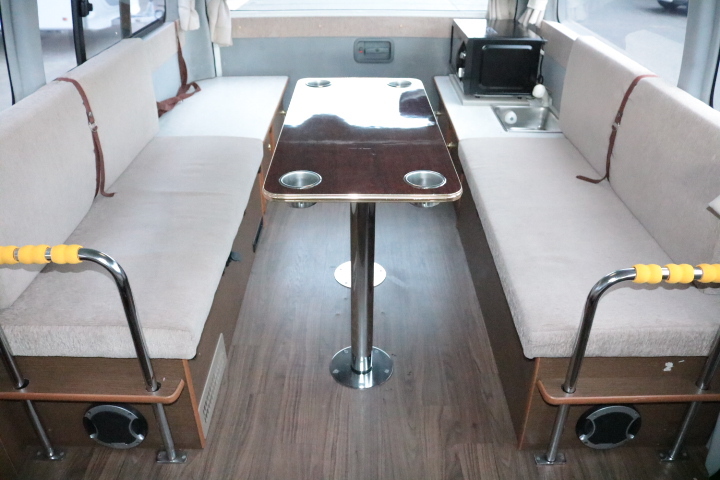 キャンピングカーバンコン