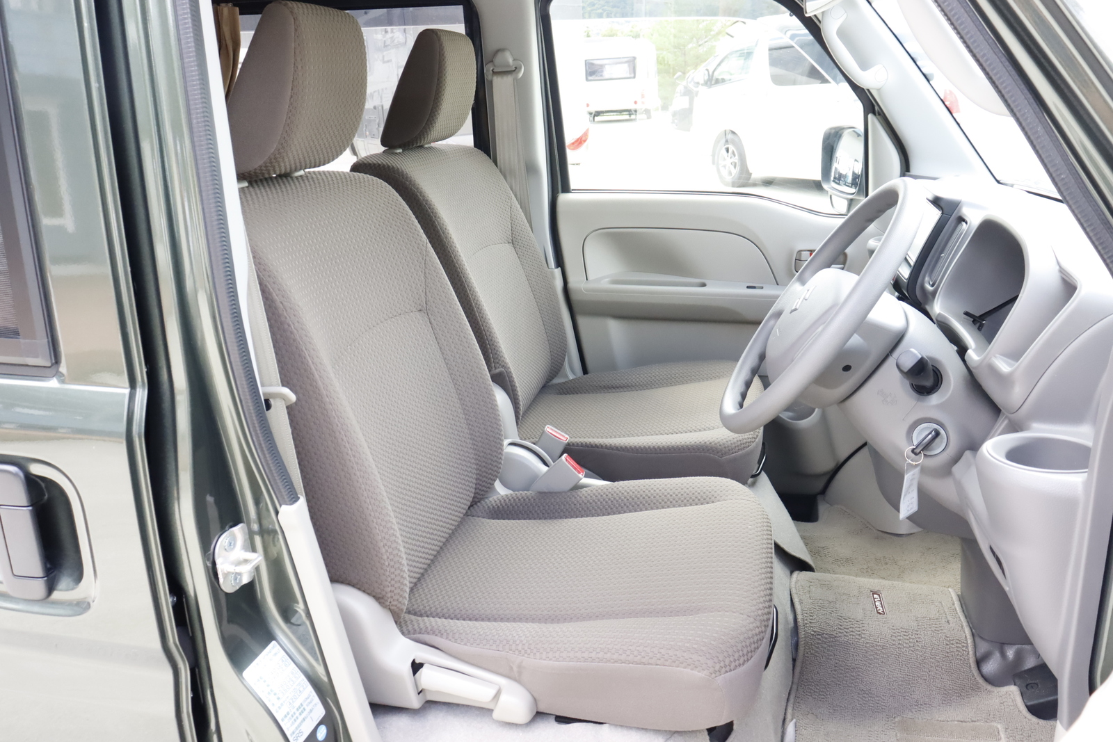 キャンピングカー軽キャンパー