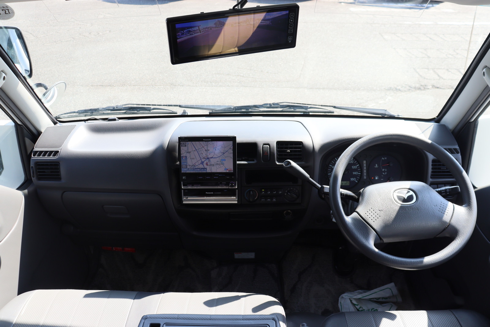 キャンピングカーキャブコン