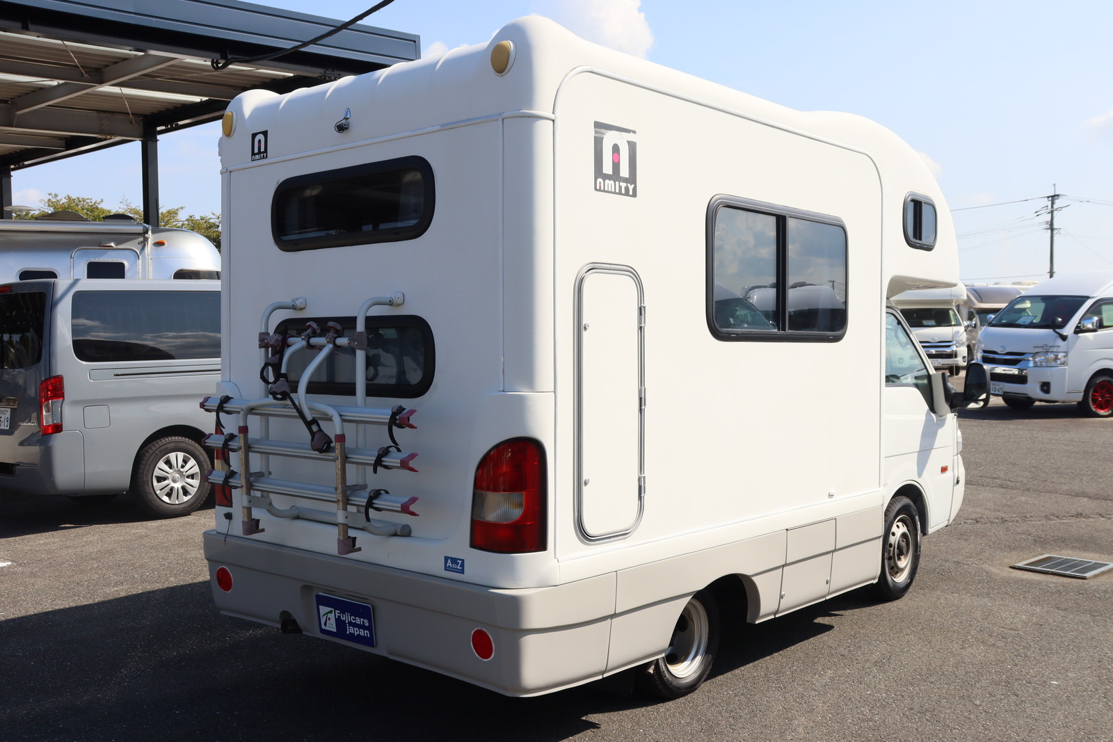 キャンピングカーキャブコン