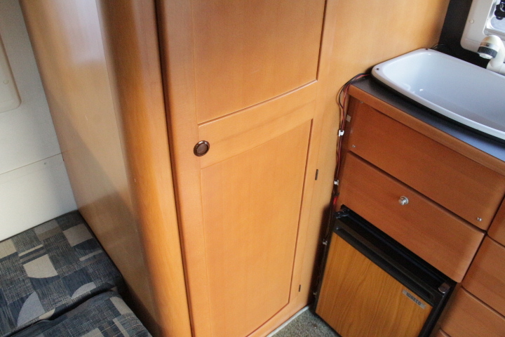 キャンピングカーキャブコン