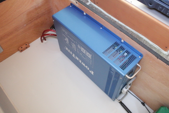 キャンピングカーキャブコン