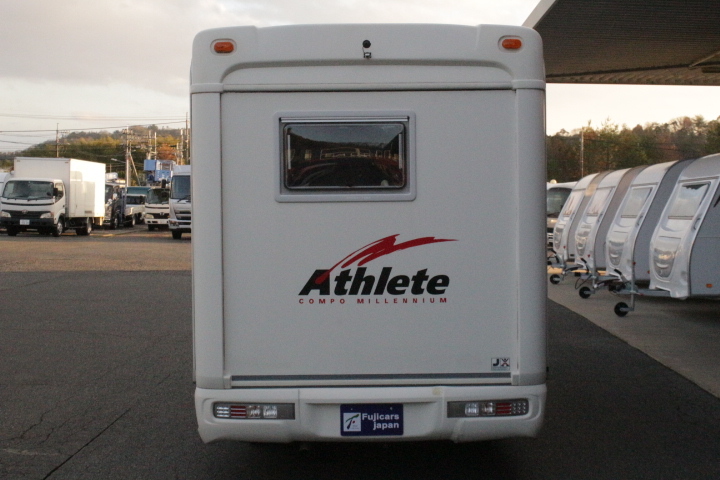 キャンピングカーキャブコン