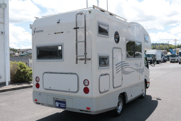 キャンピングカーキャブコン