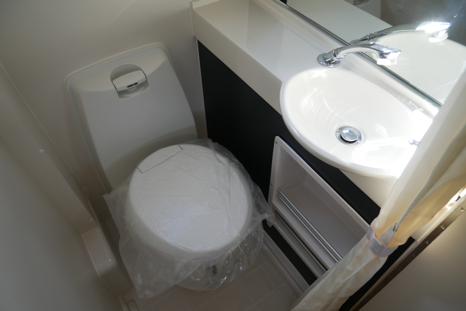 キャンピングカーキャブコン